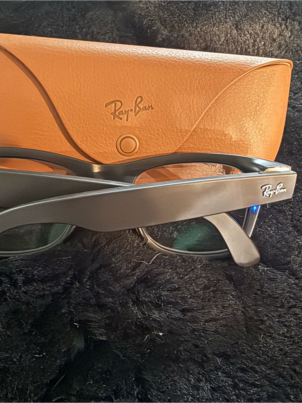 Ray-Ban Matte Black Smart Wayfarer Sunglasses with Gray Transition Lenses - Picture 2 of 3